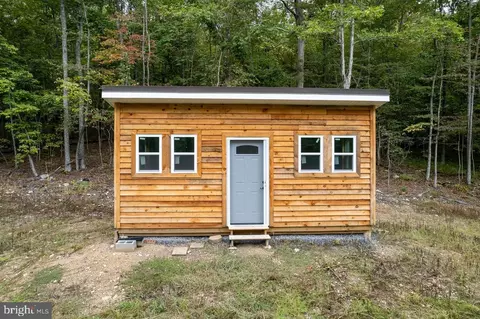 Crosswoods Drive, Fort Valley, VA 22652