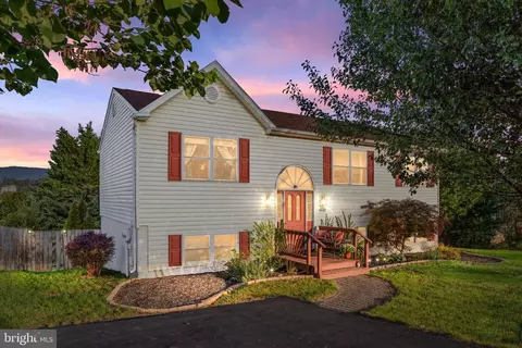 172 Greenleaf Rd, Strasburg, VA 22657