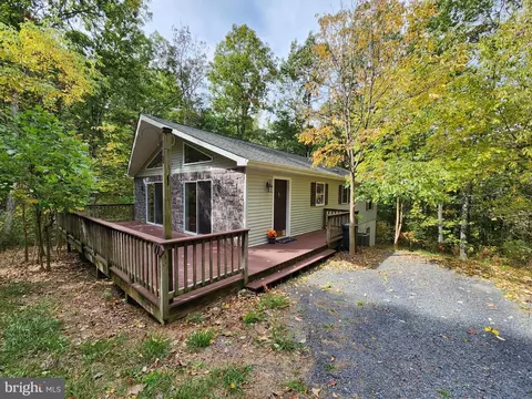 71 Mink Ct, Basye, VA 22810