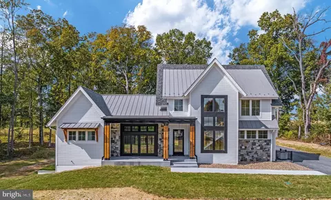 118 Chickadee Ct, Woodstock, VA 22664
