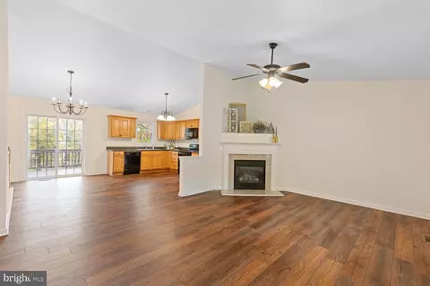 64 Maple Ave, Mount Jackson, VA 22842 photo 5