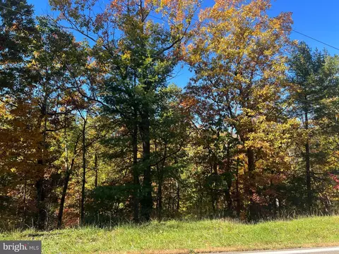 32 Orkney Grade, Basye, VA 22810