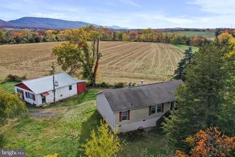 160 Mole Hill Ln, New Market, VA 22844