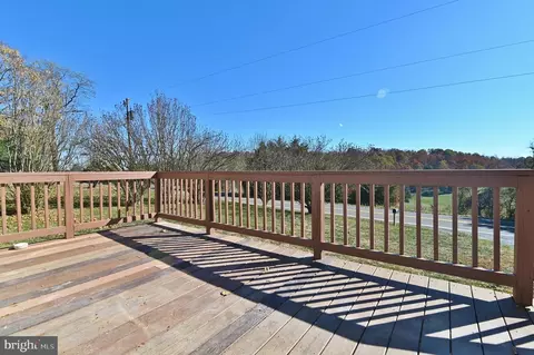 14799 Senedo Rd, Edinburg, VA 22824