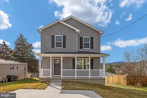 274 S Loudoun, Strasburg, VA 22657
