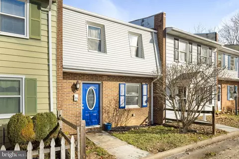 1045 S C8 S Main St, Woodstock, VA 22664