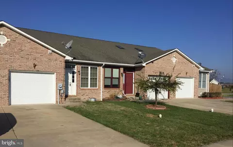 334 Lora Dr, Woodstock, VA 22664