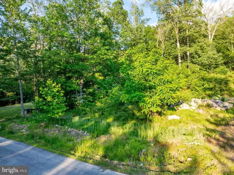 28 Cedar Lane, Woodstock, VA 22664