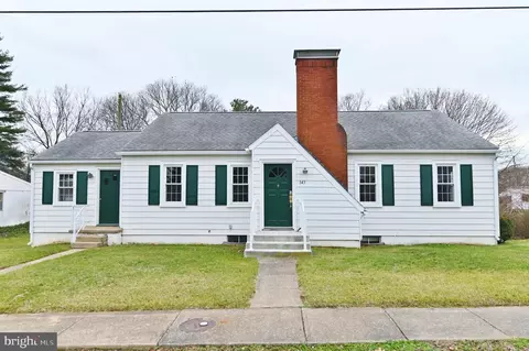 145 Shannon Ave, Mount Jackson, VA 22842