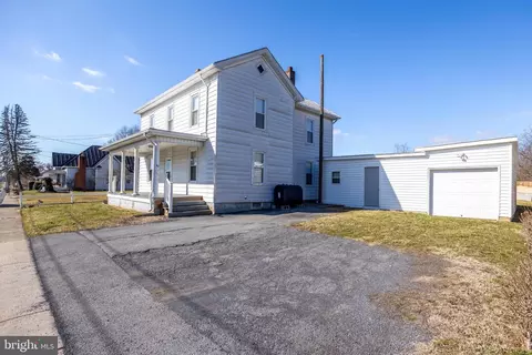 5769 Gospel St, Mount Jackson, VA 22842