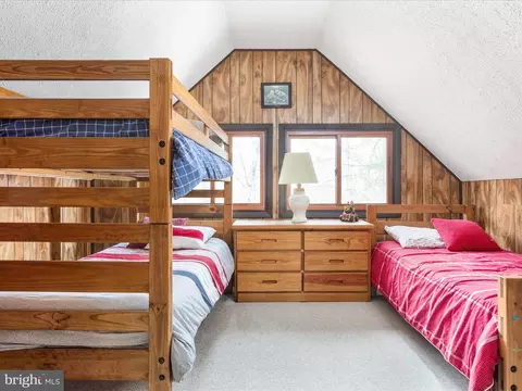 Bedroom - 377 Anderson Rd, Basye, VA 22810 photo 6 of 7