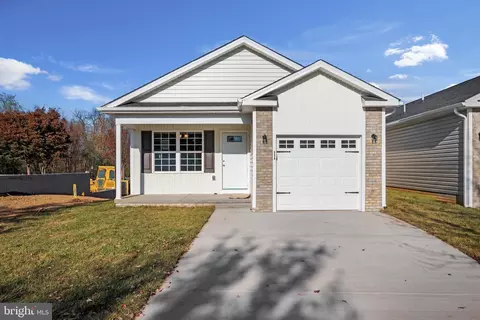 550 Great Oak Ct, Woodstock, VA 22664