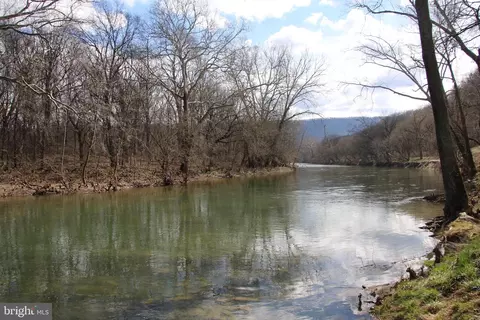 Ridgeley Road, Woodstock, VA 22664