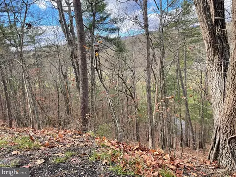 94 Greenview Drive, Basye, VA 22810