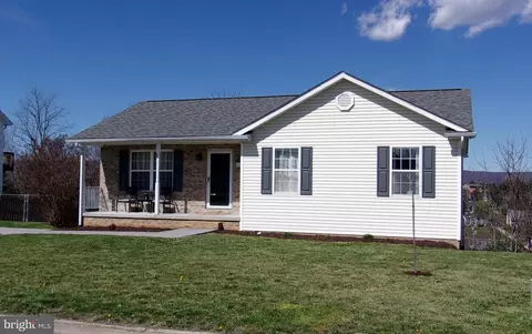 955 Devine Dr, Strasburg, VA 22657