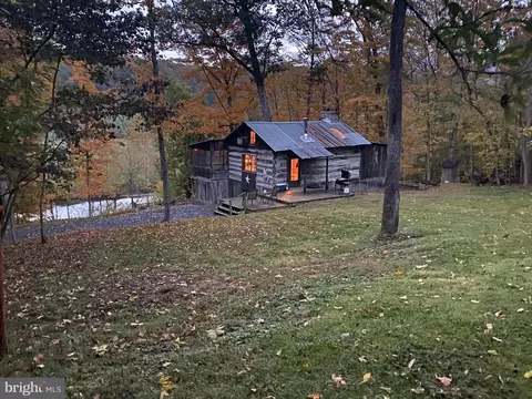 158 Lost Acres Ln, Woodstock, VA 22664