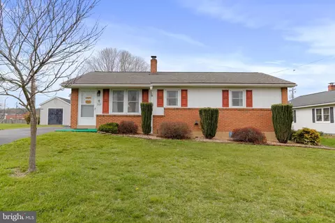 5169 Boxwood Dr, Mount Jackson, VA 22842