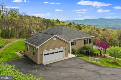 376 Bethany Ln, Fort Valley, VA 22652