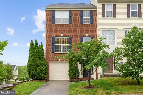 194 Oxbow Dr, Strasburg, VA 22657