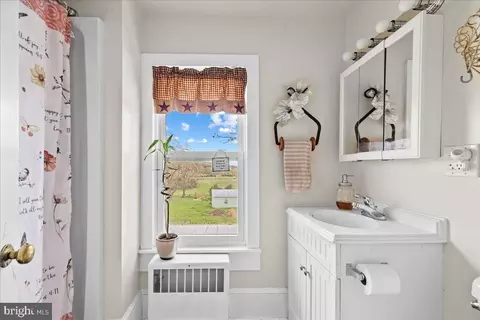 Bath - 10932 Senedo Rd, Mount Jackson, VA 22842 photo 1 of 1