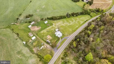 Exterior - 10932 Senedo Rd, Mount Jackson, VA 22842 photo 4 of 5