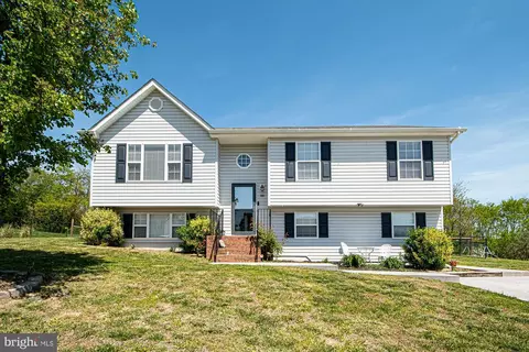 101 Silver Ct, Maurertown, VA 22644