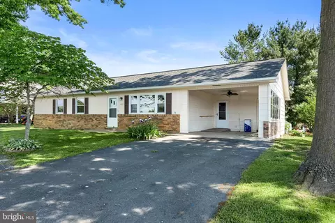 164 Maple Ave, Mount Jackson, VA 22842
