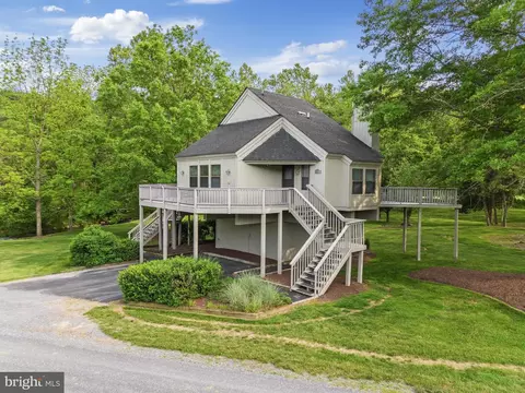 127 Chad, Basye, VA 22810