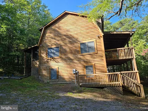 58 Strudel Ct, Basye, VA 22810