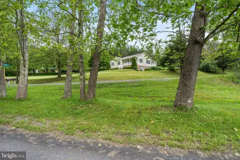 21 Cedar Creek Rd, Star Tannery, VA 22654