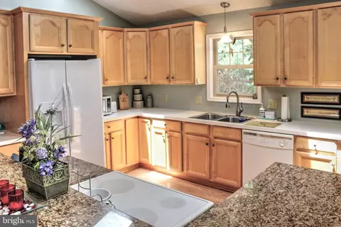 36 Ewells Ridge Rd, Basye, VA 22810 photo 5