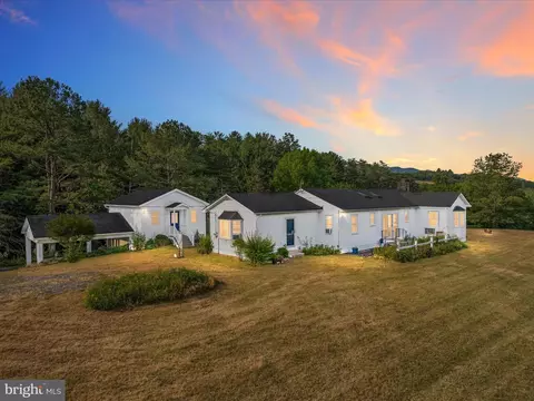 116 Rinker Gate Gate, Fort Valley, VA 22652