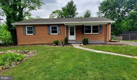 474 Miller Dr, Strasburg, VA 22657