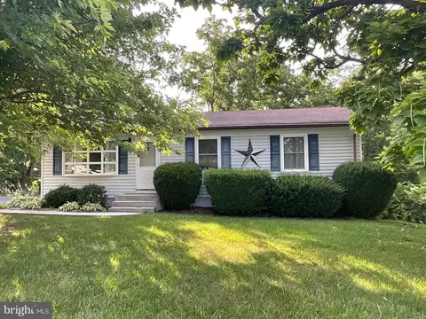 1967 Graveltown Rd, Quicksburg, VA 22847