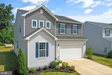 220 Cedar Spring Dr, Strasburg, VA 22657
