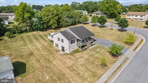 511 Morrison Dr, Woodstock, VA 22664
