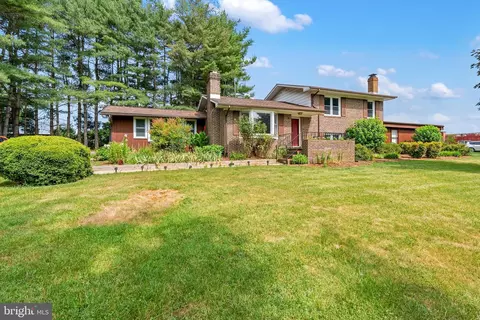 85 Scott Ln, Edinburg, VA 22824