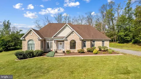 133 Hunter Rd, Maurertown, VA 22644