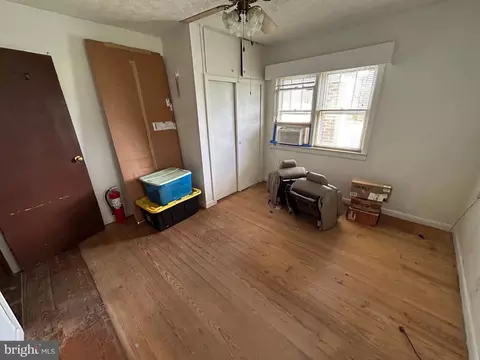 Bedroom - 6191 Randall St, Mount Jackson, VA 22842 photo 2 of 2