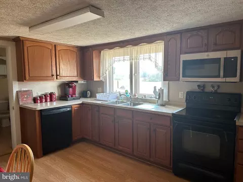 Kitchen - 629 Kelly Rd, Mount Jackson, VA 22842 photo 1 of 3