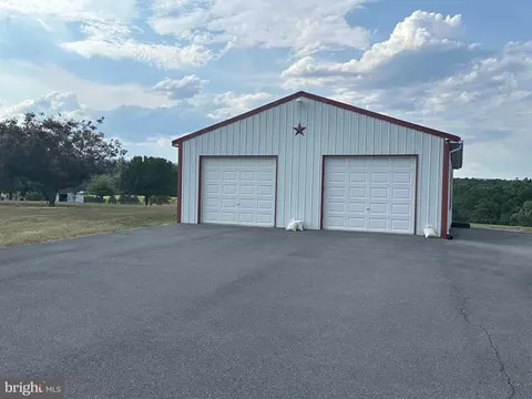Exterior - 629 Kelly Rd, Mount Jackson, VA 22842 photo 8 of 17