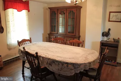 Dining - 629 Kelly Rd, Mount Jackson, VA 22842 photo 5 of 7