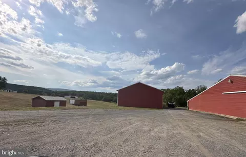 Exterior - 629 Kelly Rd, Mount Jackson, VA 22842 photo 10 of 17