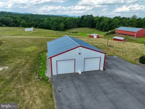 Exterior - 629 Kelly Rd, Mount Jackson, VA 22842 photo 1 of 17