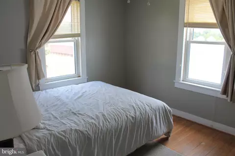 Bedroom - 629 Kelly Rd, Mount Jackson, VA 22842 photo 8 of 9