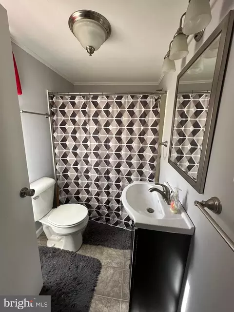 Bath - 629 Kelly Rd, Mount Jackson, VA 22842 photo 1 of 5