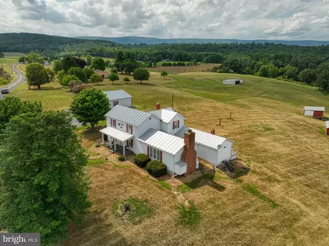 View/Area - 629 Kelly Rd, Mount Jackson, VA 22842 photo 7 of 10