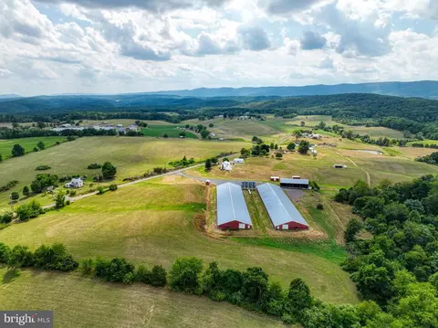 View/Area - 629 Kelly Rd, Mount Jackson, VA 22842 photo 4 of 10