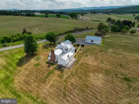 View/Area - 629 Kelly Rd, Mount Jackson, VA 22842 photo 9 of 10