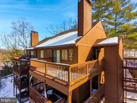 292 16c The Hill Rd #T16, Basye, VA 22810